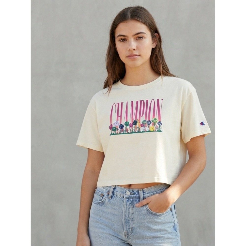 Champion Floral Graphic‎ Logo Athleisure Cropped T-Shirt Cream Small